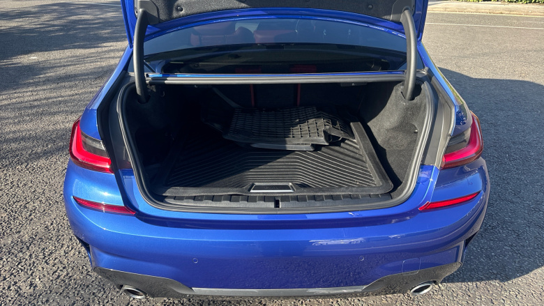 BMW 3 Series 330e M Sport 4dr Step Auto Saloon